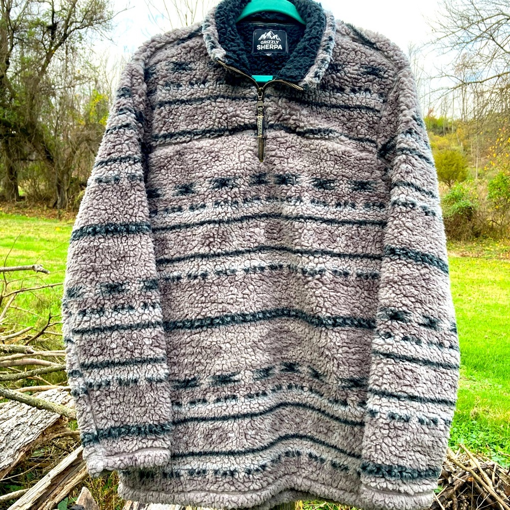 Grizzly Sherpa Grey Pullover Sweatshirt
